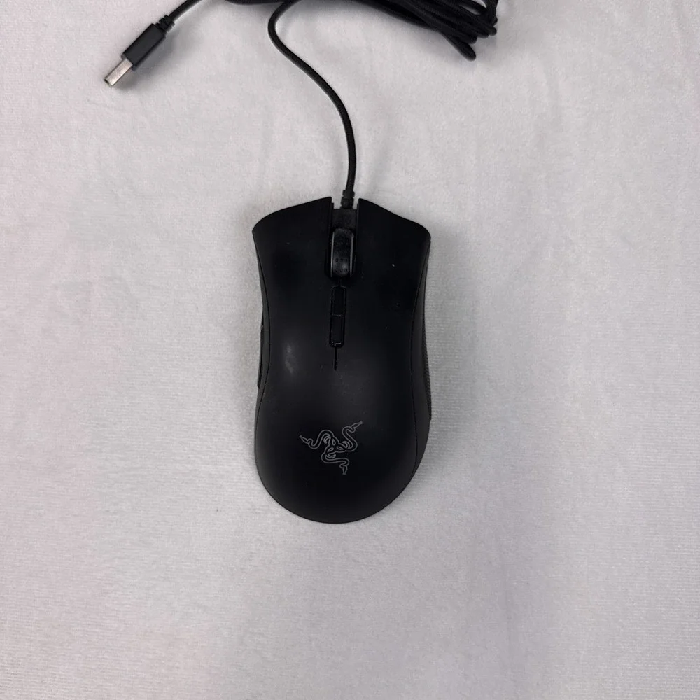 Razer DeathAdder Elite Wired Gaming Mouse RZ01-0201 Black 16000 DPI Ergonomic
